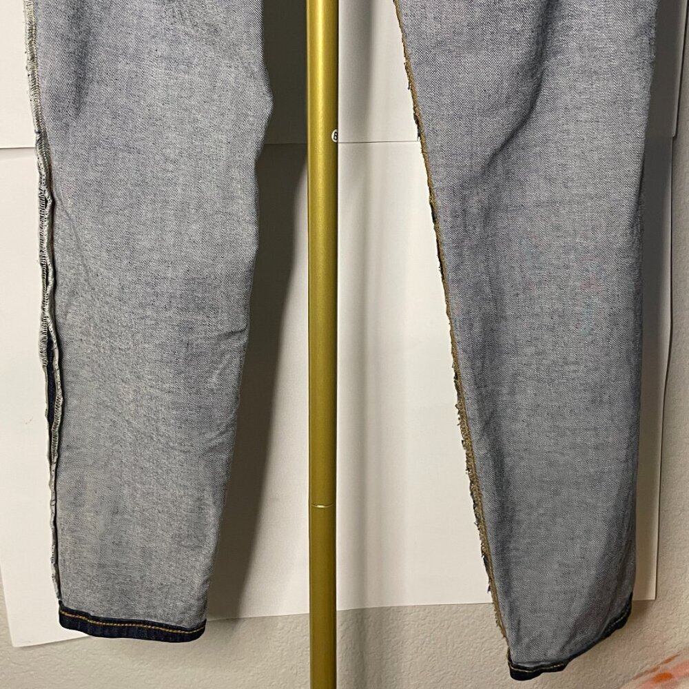 Frye Blue Straight Leg Jeans Size 30 Classic Bue Denim - Picture 10 of 12